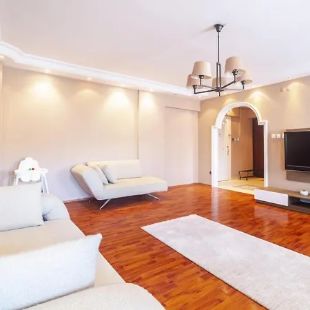 Comfy Flat With Balcony In Atasehir Apartament