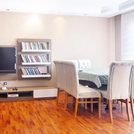 Comfy Flat With Balcony In Atasehir Apartment Istanbul